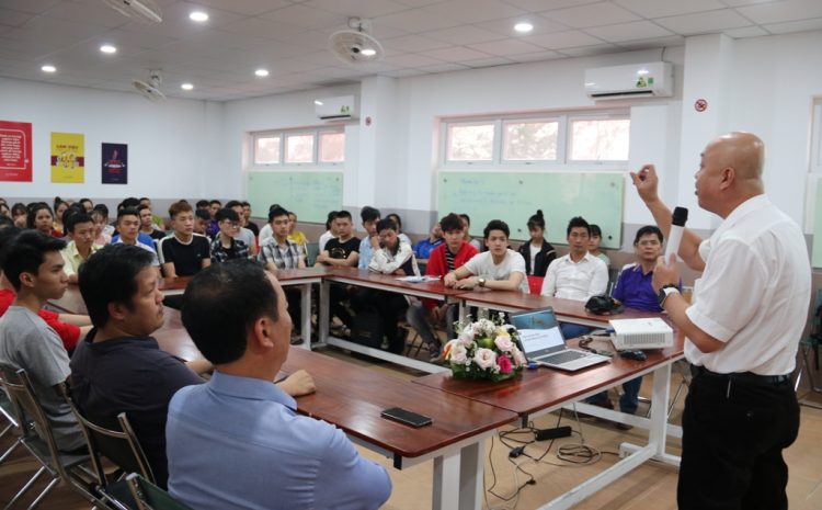  Nhà báo Lê Thanh Phong chia sẻ về thảm họa rác thải nhựa và cách hành động